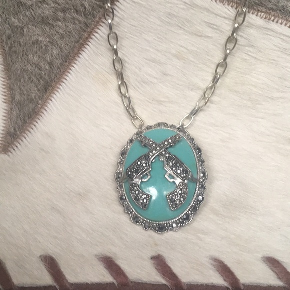 Western Rhinestone Pistols Pendant for necklace - Picture 3 of 14